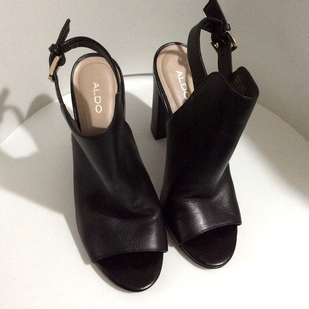 Aldo leather heeled sandals made in Brazil 🇧🇷 - Picture 4 of 10